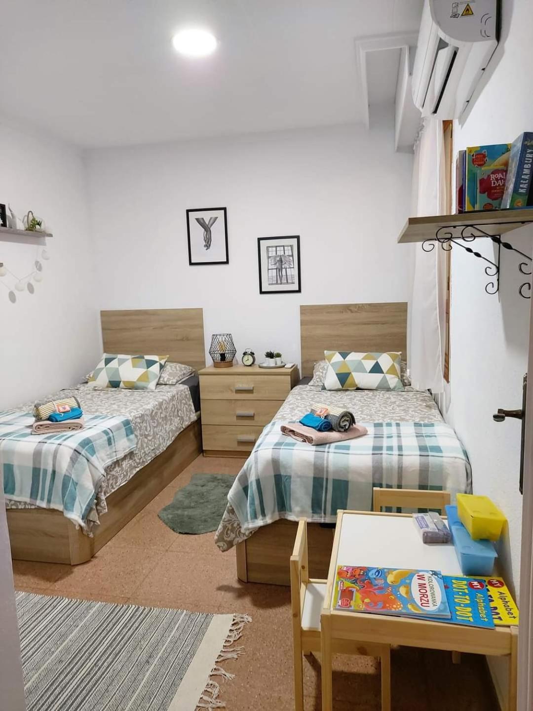 דירות טורבייחה Apartament Alexandro'S מראה חיצוני תמונה